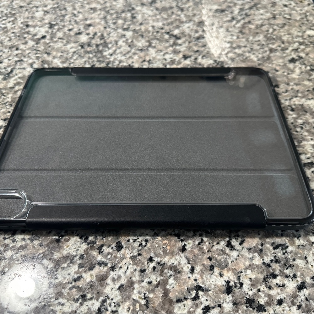 OtterBox SYMMETRY series 360 Black iPad PRO 11inch Cover #0002